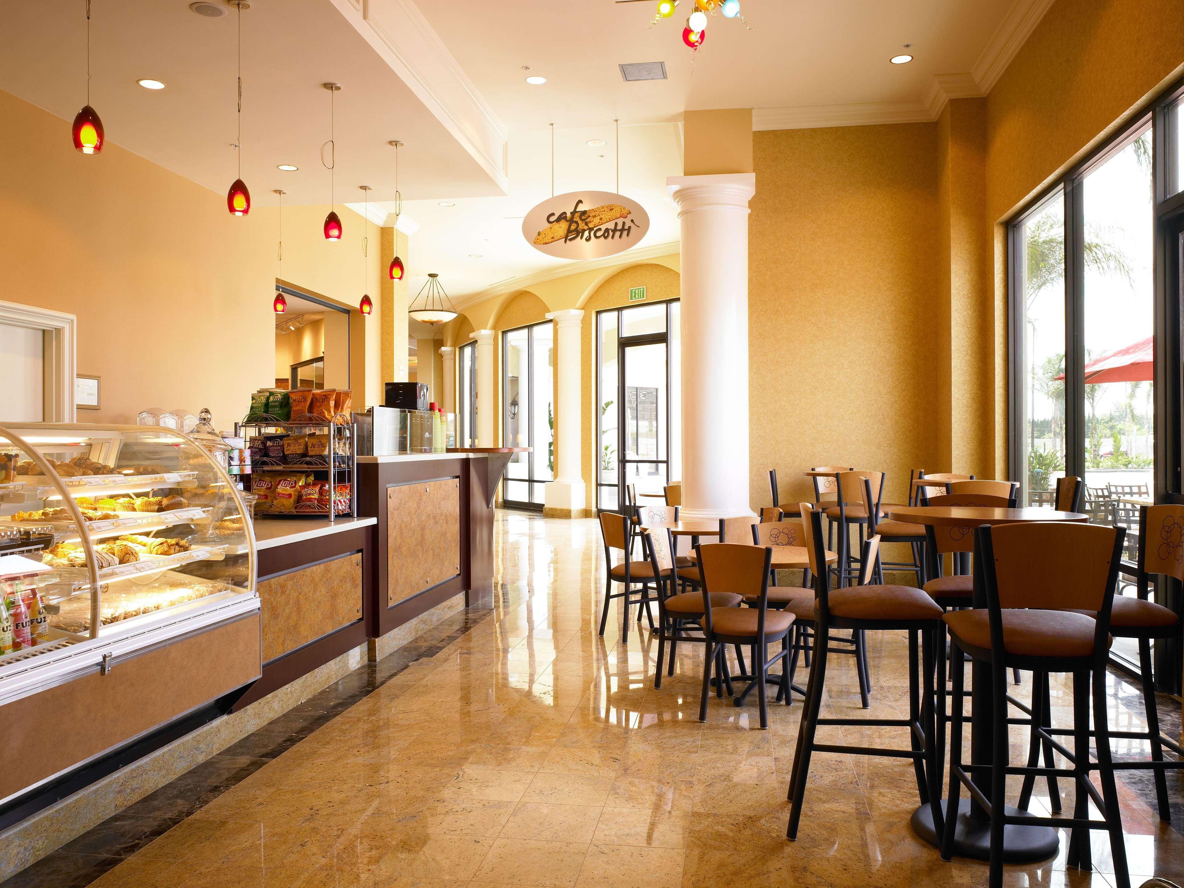 Doubletree Guest Centro De Convenciones Hotel 3*