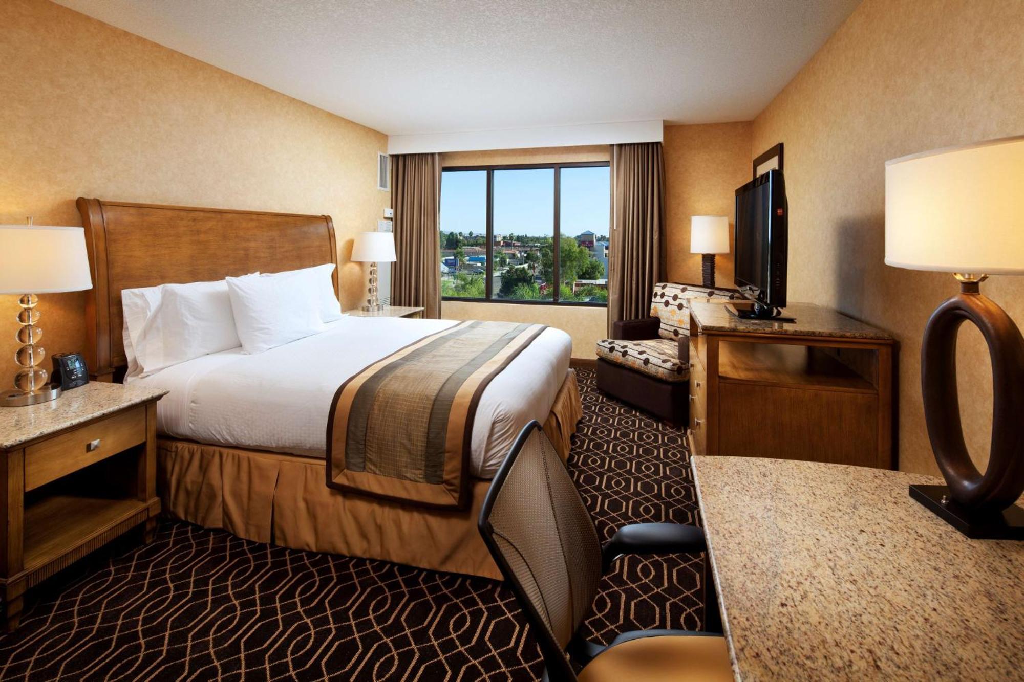 Doubletree Guest Centro De Convenciones Hotel